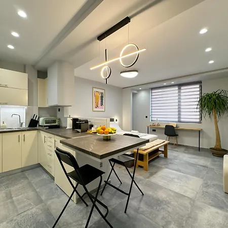 Apartment Luxury Downtown α6